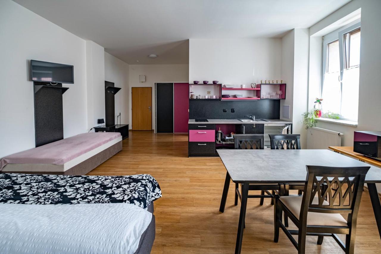 Apartmány Gulliver Mikulov Exterior foto