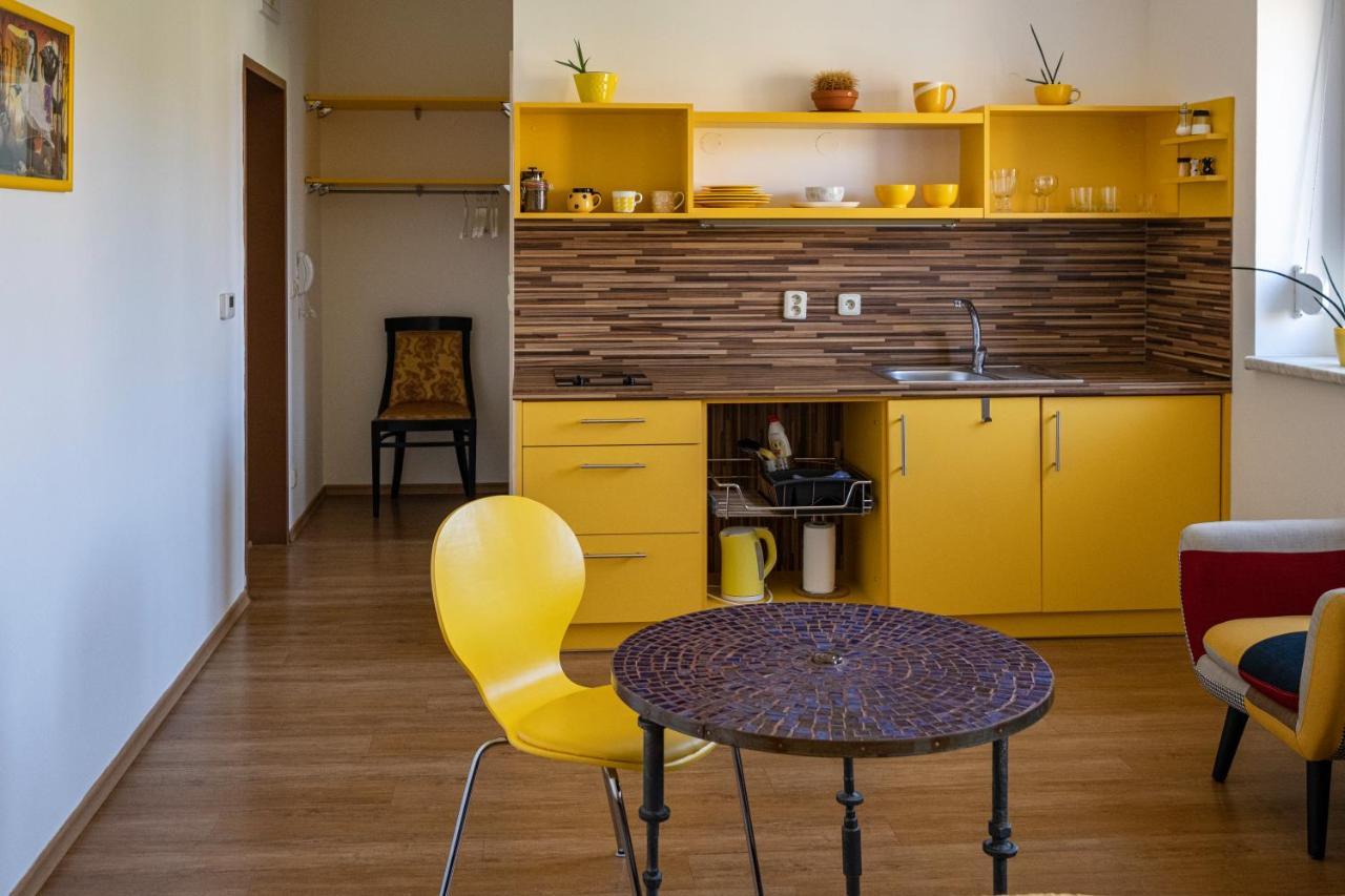 Apartmány Gulliver Mikulov Exterior foto